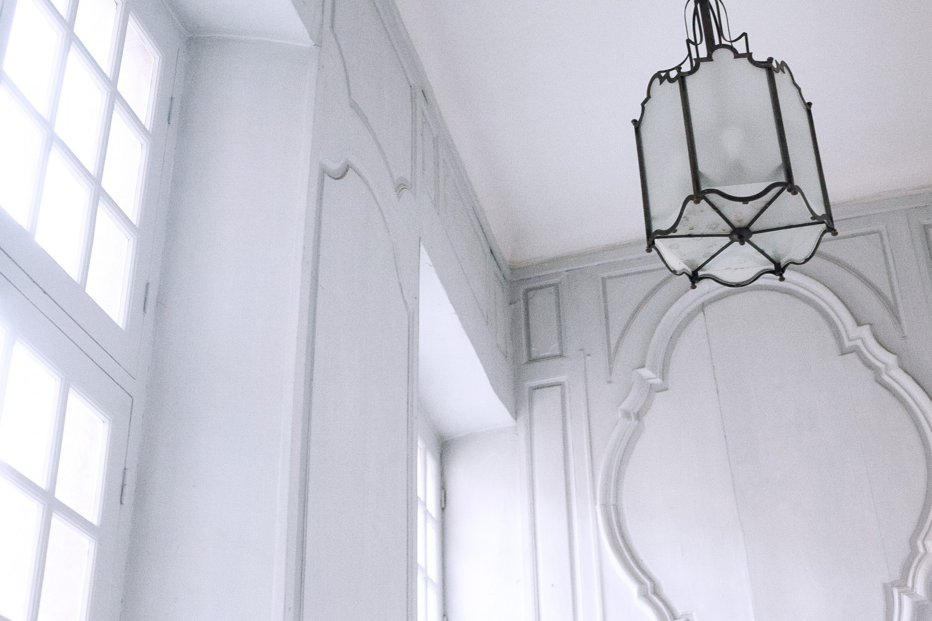 Noise-Canceling Ceiling Tiles : Transform Your Space